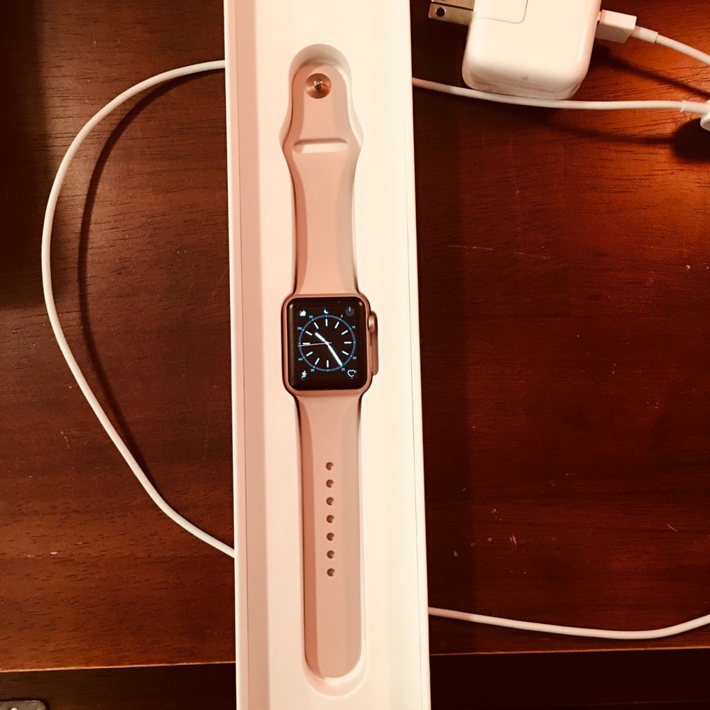 Woman’s Apple Watch Series 1